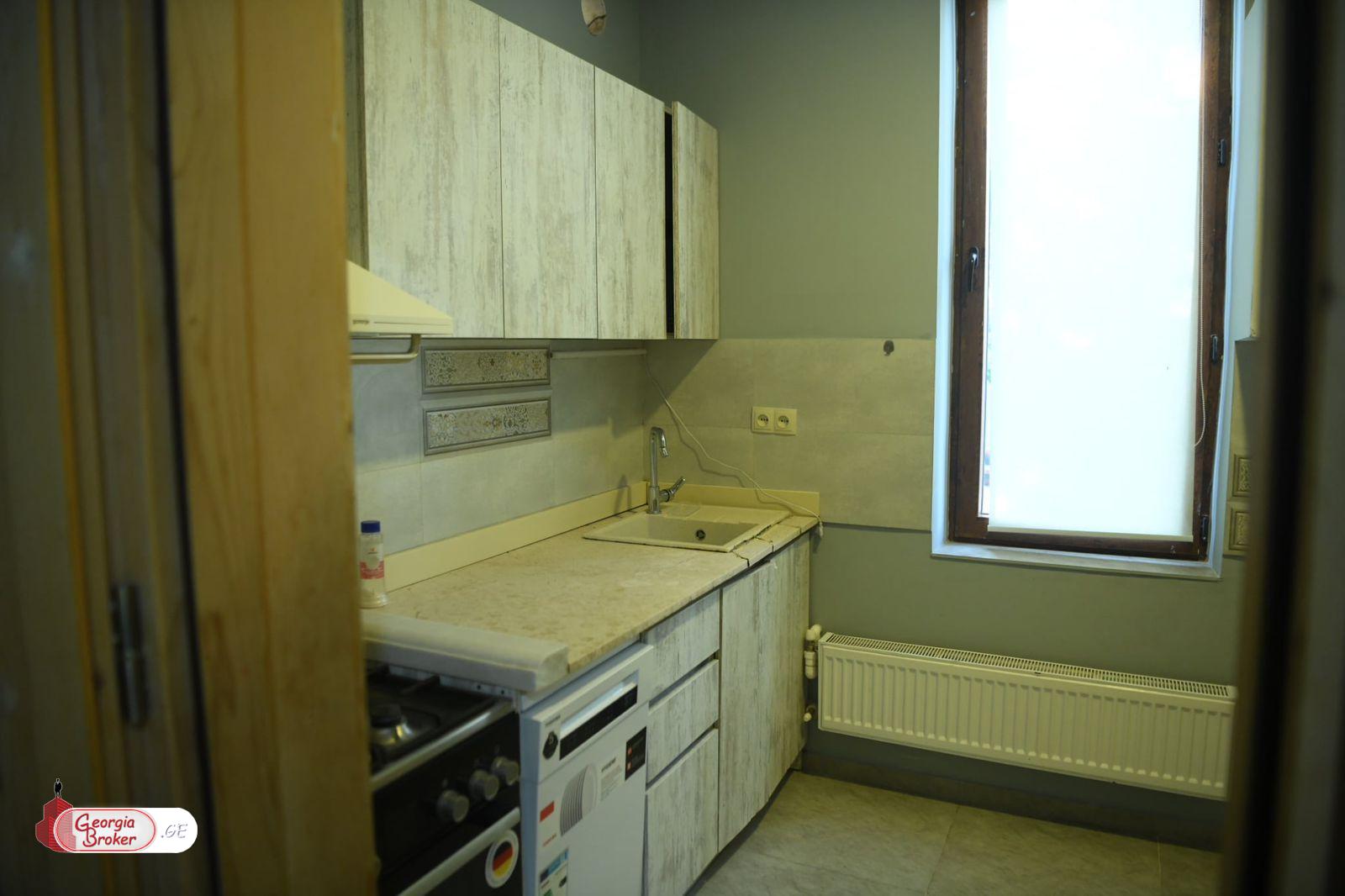 იყიდება ახალი გარემონტებული 7 ოთახიანი სახლი  ივერთუბანში